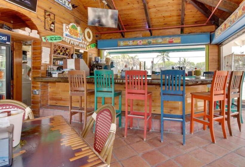 スタンダードスタジオ, Castle Beach: Rumba Suite