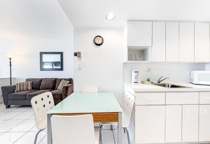 スタンダードスタジオ, Castle Beach: Rumba Suite