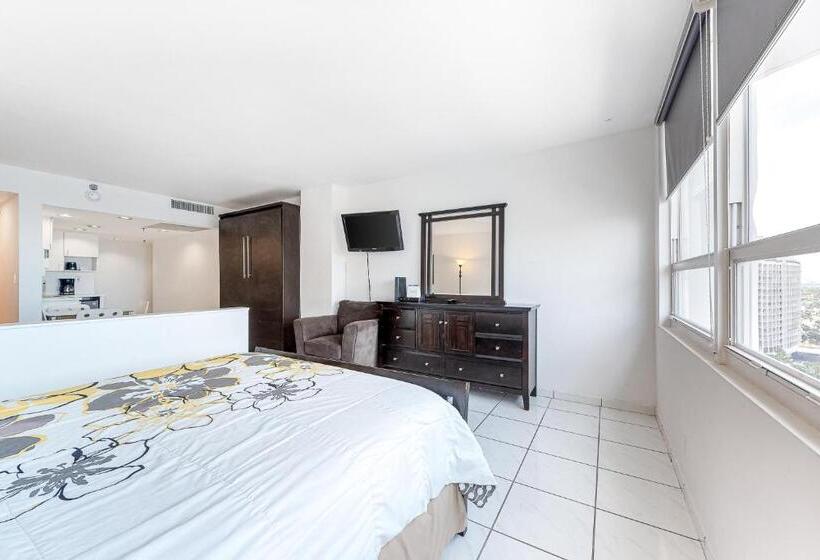 スタンダードスタジオ, Castle Beach: Rumba Suite