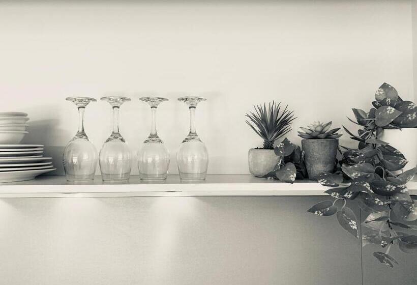 2 Bedrooms Suite Sea View, Apollo Bay Waterfront Motor Inn