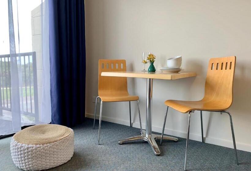 オーシャンビューのジャグジー付スタンダードルーム, Apollo Bay Waterfront Motor Inn