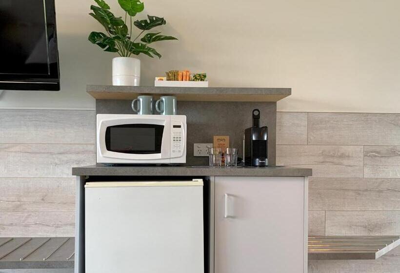 オーシャンビューのジャグジー付スタンダードルーム, Apollo Bay Waterfront Motor Inn