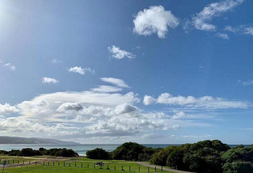 オーシャンビューのジャグジー付スタンダードルーム, Apollo Bay Waterfront Motor Inn