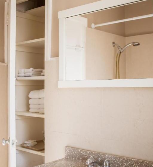 带大床的标准间, Riptide Oceanfront