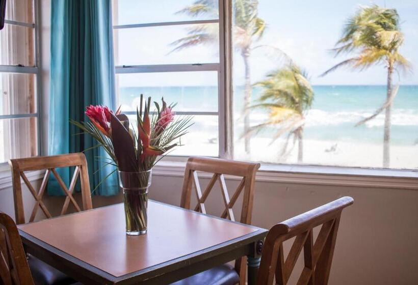 带大床的标准间, Riptide Oceanfront