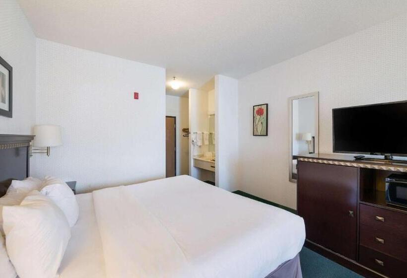 キングサイズベッドのスタンダードルーム, Rodeway Inn Urbana Champaign University Area