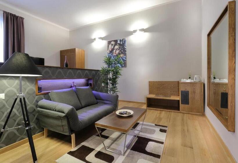 مجموعه ویستا شهر, Antico Centro Suite