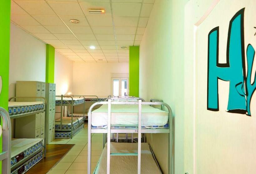 تختخواب در اتاق مشترک, Pil Pil Hostel Bilbao