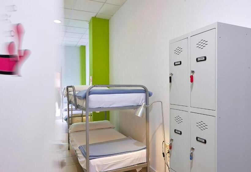 Кровать в Общей Комнате, Pil Pil Hostel Bilbao