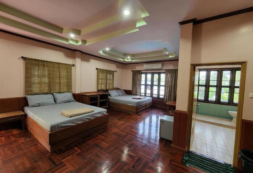 家庭海景房, Coral Bungalows