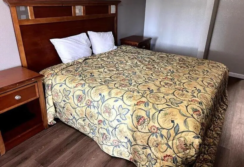 キングサイズベッドのデラックススイート, Budget Plaza Motel