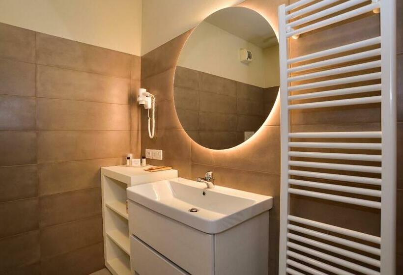 חדר קומפורט, M2