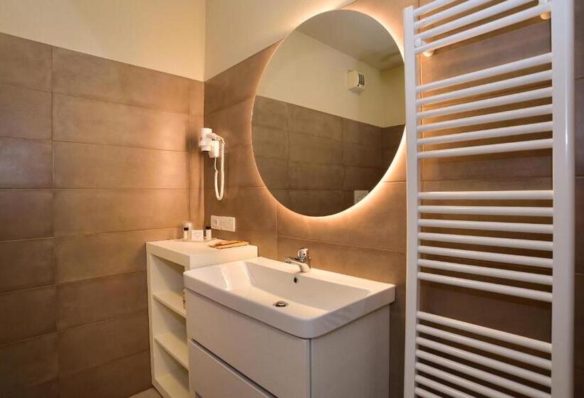 חדר סטנדרט, M2