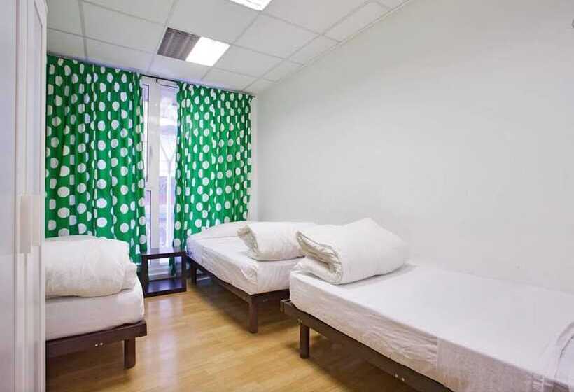 اتاق استاندارد, Holidaysbcn Hostel