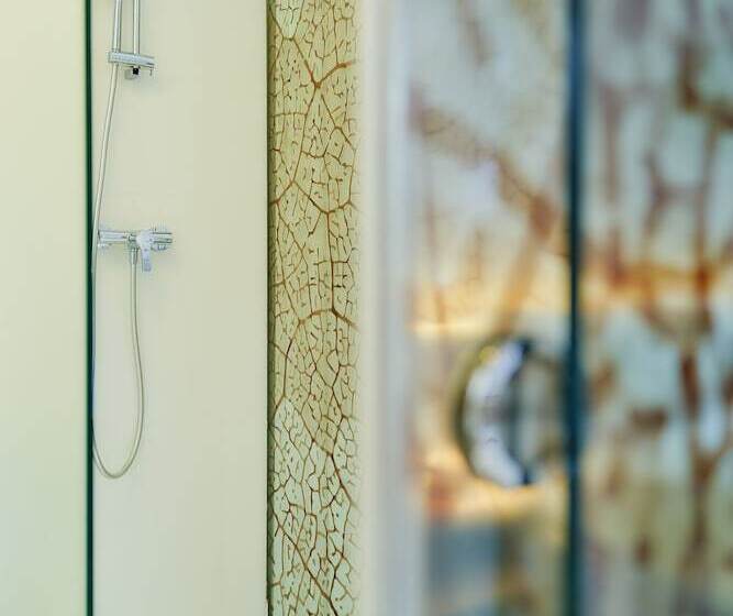 Номер Стандарт, Arrey Alella