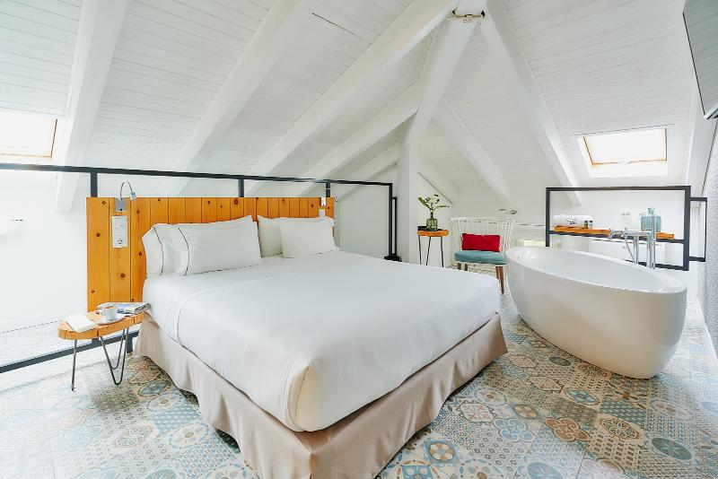 Номер Deluxe, Arrey Alella