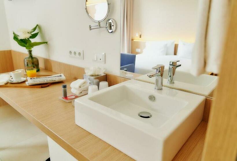 Номер Стандарт Индивидуальный, Arrey Alella