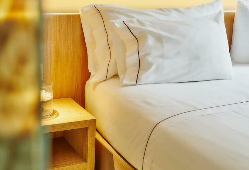 Номер Стандарт, Arrey Alella