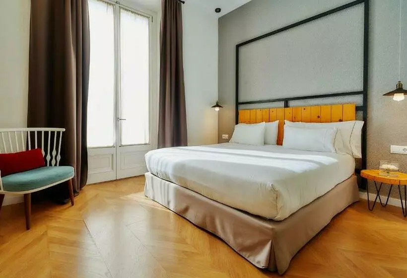 Superior Kamer, Arrey Alella