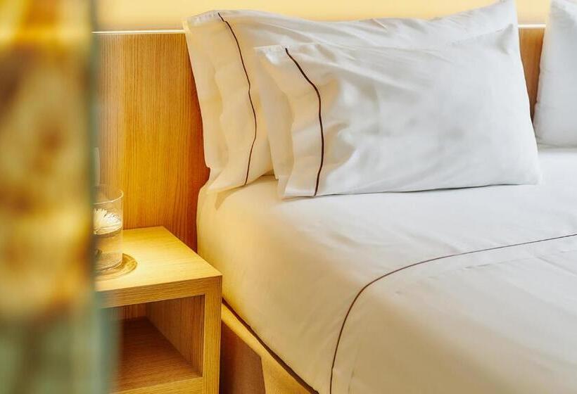 Номер Стандарт Индивидуальный, Arrey Alella