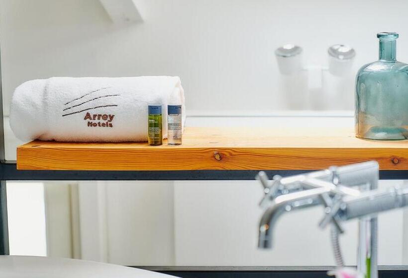 Номер Стандарт Индивидуальный, Arrey Alella