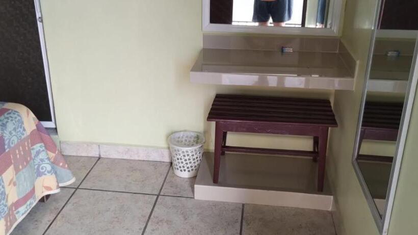 חדר סטנדרט יחיד, Avenida