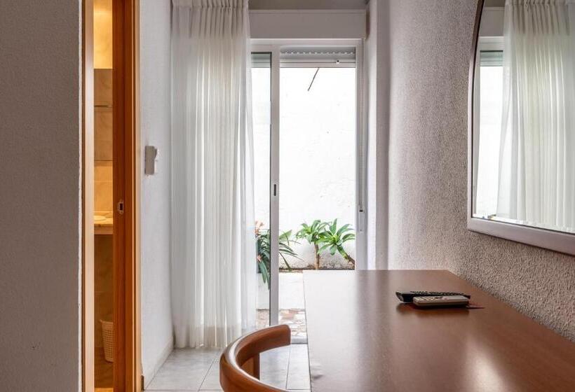 اتاق استاندارد اینتریور, Avenida
