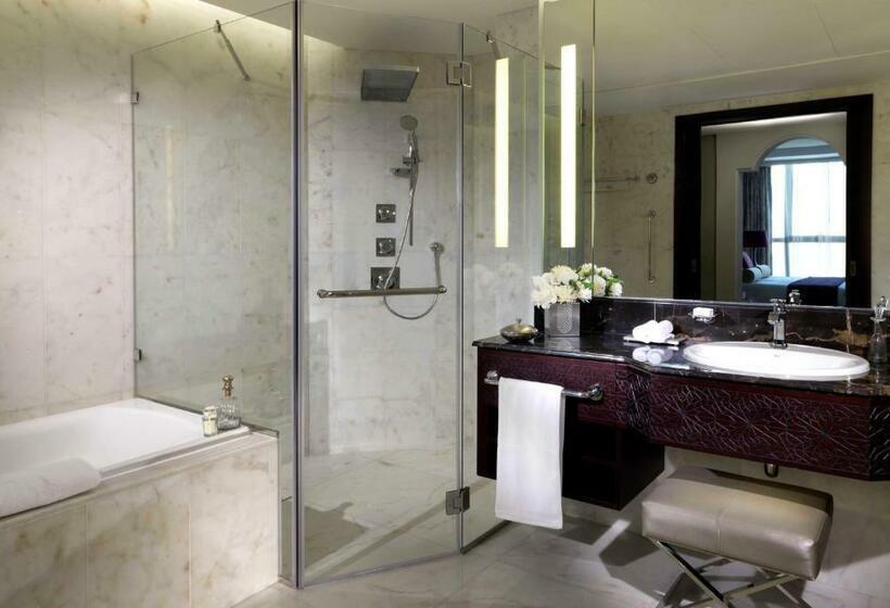 オーシャンビューデラックススイート, Bab Al Qasr