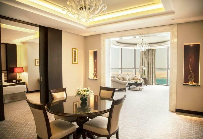 オーシャンビューデラックススイート, Bab Al Qasr