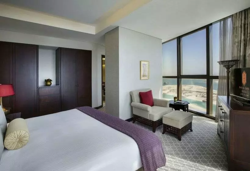 オーシャンビューデラックススイート, Bab Al Qasr