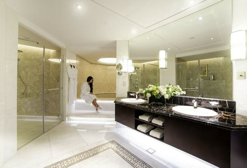 プレジデントスイートルーム, Bab Al Qasr