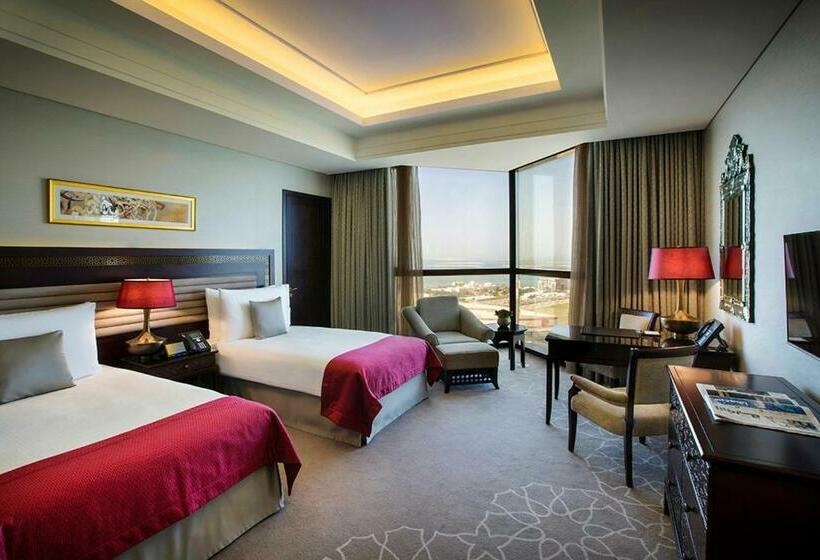 ファミリールーム, Bab Al Qasr