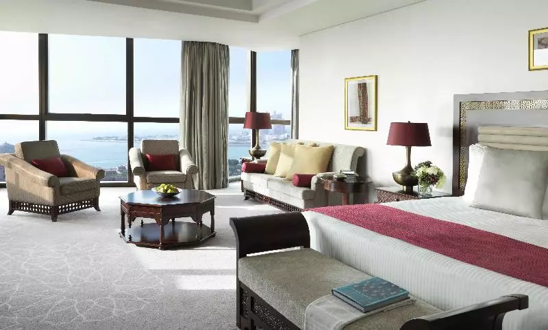 オーシャンビュージュニアスイート, Bab Al Qasr