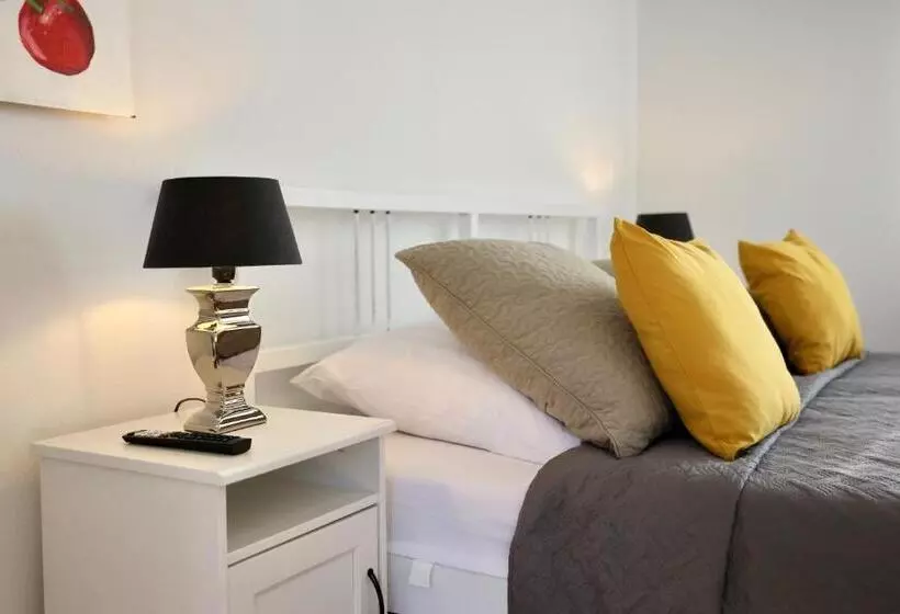 2 Bedroom Apartment, Gut Basthorst