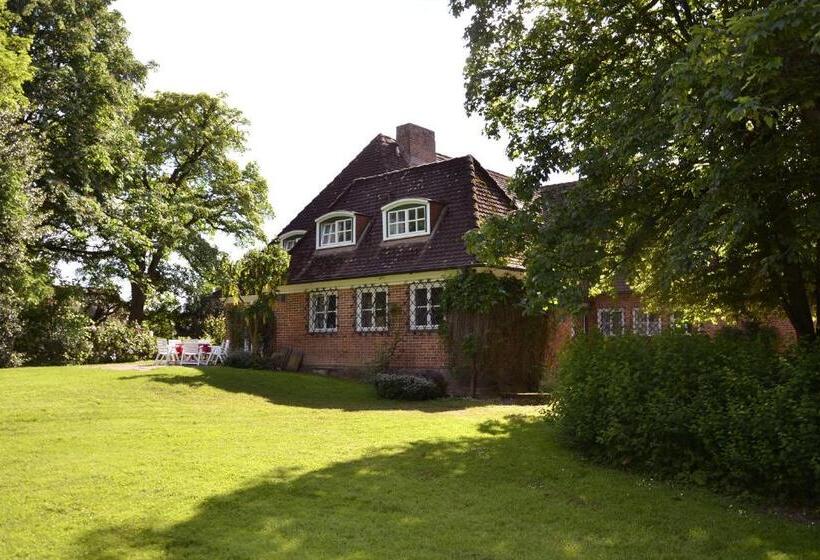 スタンダードルーム, Gut Basthorst