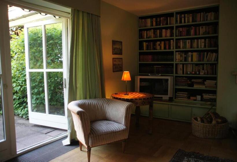 スタンダードルーム, Gut Basthorst