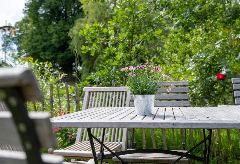 ２ベッドルームアパートメント, Gut Basthorst