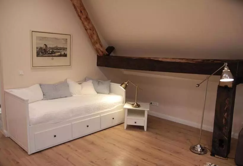 2 Bedroom Apartment, Gut Basthorst