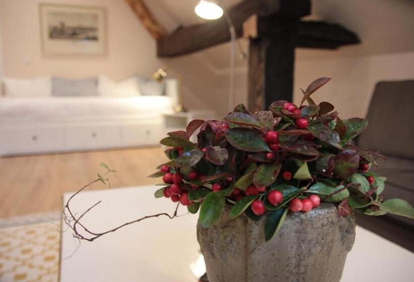 ２ベッドルームアパートメント, Gut Basthorst