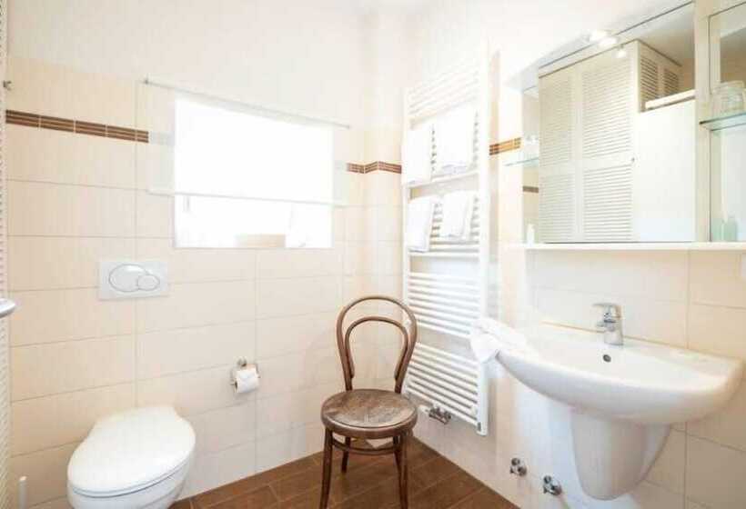 スタンダードルーム, Gut Basthorst