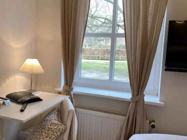 Standard Single Room, Gut Basthorst