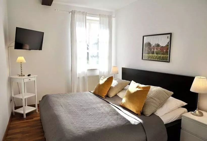 1 Bedroom Apartment, Gut Basthorst