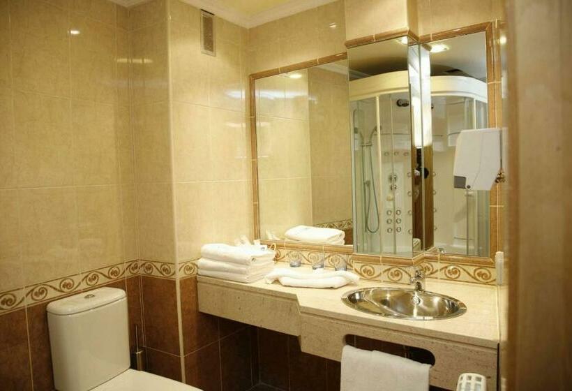 اتاق استاندارد سه نفره, Hhb Pontevedra Confort