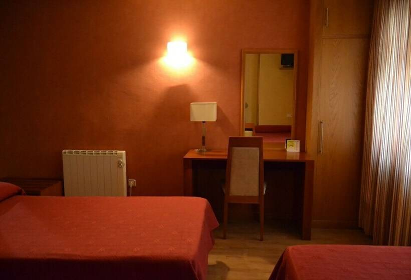 חדר סטנדרט לשלושה, Hhb Pontevedra Confort