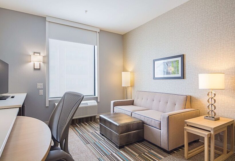 סוויטה מותאמת לאדם עם מוגבלויות, Home2 Suites By Hilton Dallas Grand Prairie