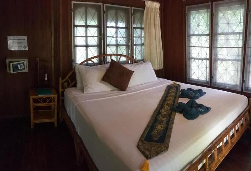 스탠다드 방갈로, Koh Tao Royal Resort