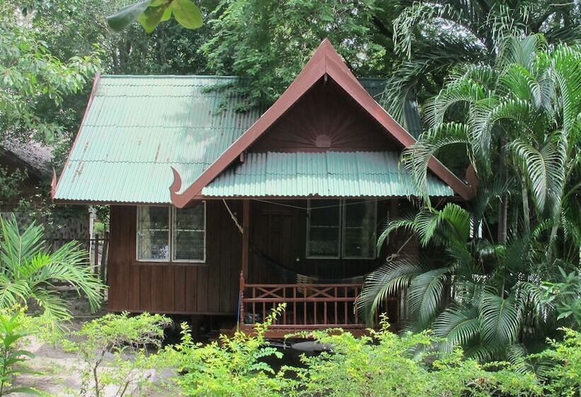 스탠다드 방갈로, Koh Tao Royal Resort