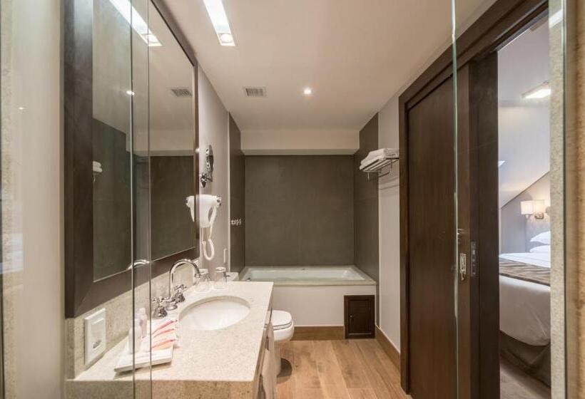 جناح جونيور, Prodigy Gramado