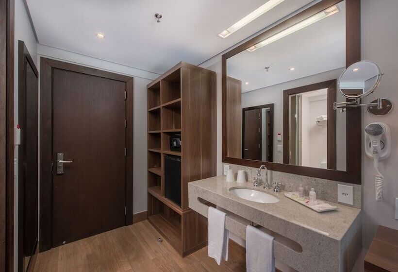 غرفة بريميوم ثلاثية, Prodigy Gramado