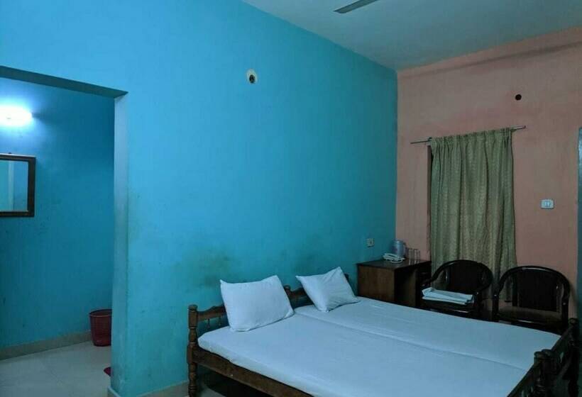 غرفة ديلوكس, Rajavalsam Guruvayur